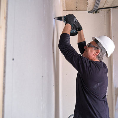 Bon prix Conique affile les plaques de plâtre 4x8'de gypse pour le bâtiment de la bibliothèque d'hôpital en ligne