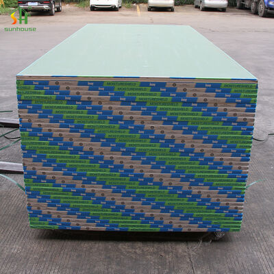 Bon prix Panneaux de plâtre durables pour les cloisons et les cloisons murales, légers, résistants à l'humidité, résistants au feu, à surface lisse en ligne