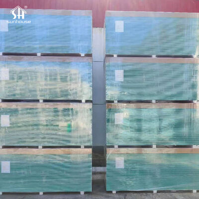 Bon prix En gros de plaques de plâtre résistantes à l'eau 1220×2440 mm 9,5 mm Plaque de plâtre légère résistante à l'humidité pour les plafonds Murs intérieurs en ligne